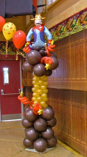 Western theme balloon column