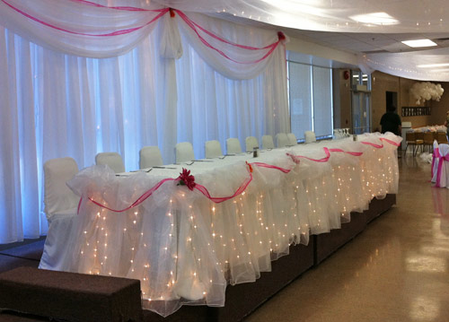 head table with lights
