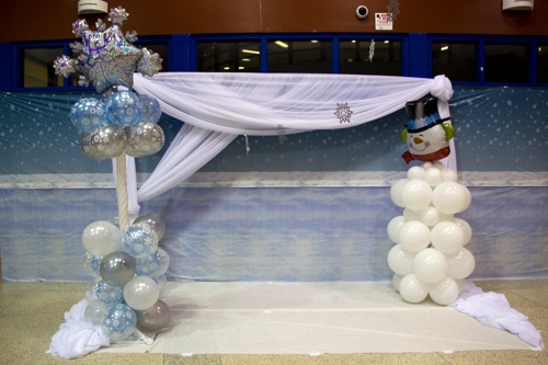 Snowman sculpture in Christmas scene