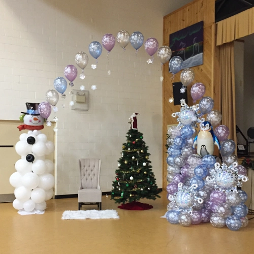 balloon snowman and snowflake balloons for a Christmas party