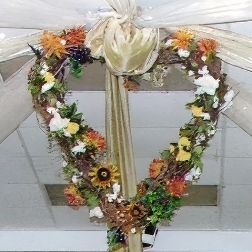 Grapevine heart—decorated, with lights