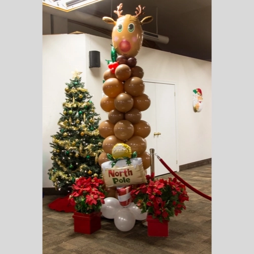 balloon reindeer for Christmas party