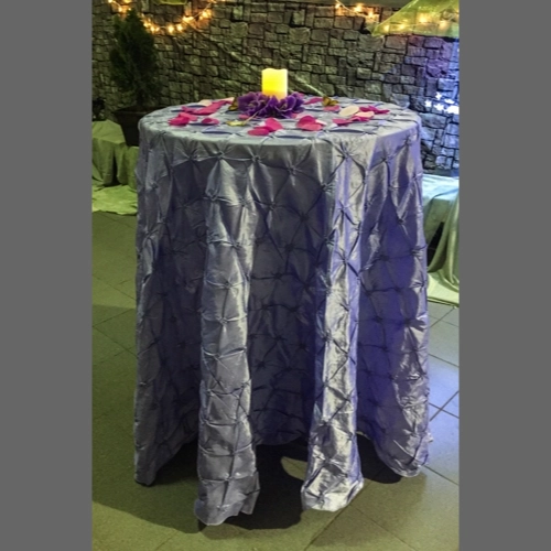 cruiser table with pinchwheel cloth